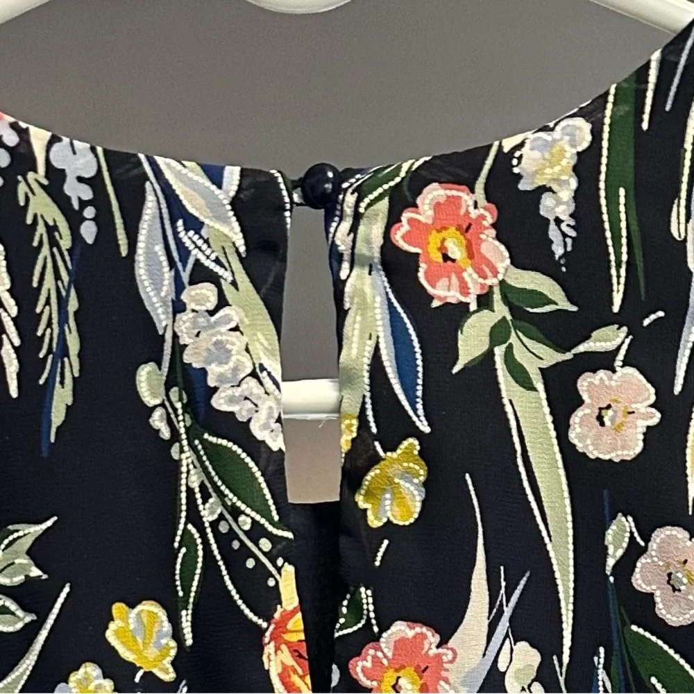 R&K size MEDIUM Sleeveless Floral Midi Dress - Navy and Multicolor